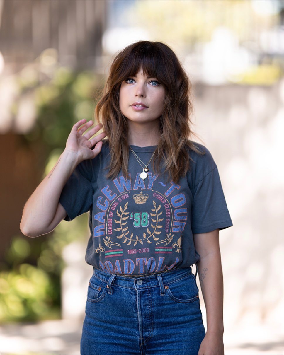 35. the Bohemian Shag with Bold Fringes