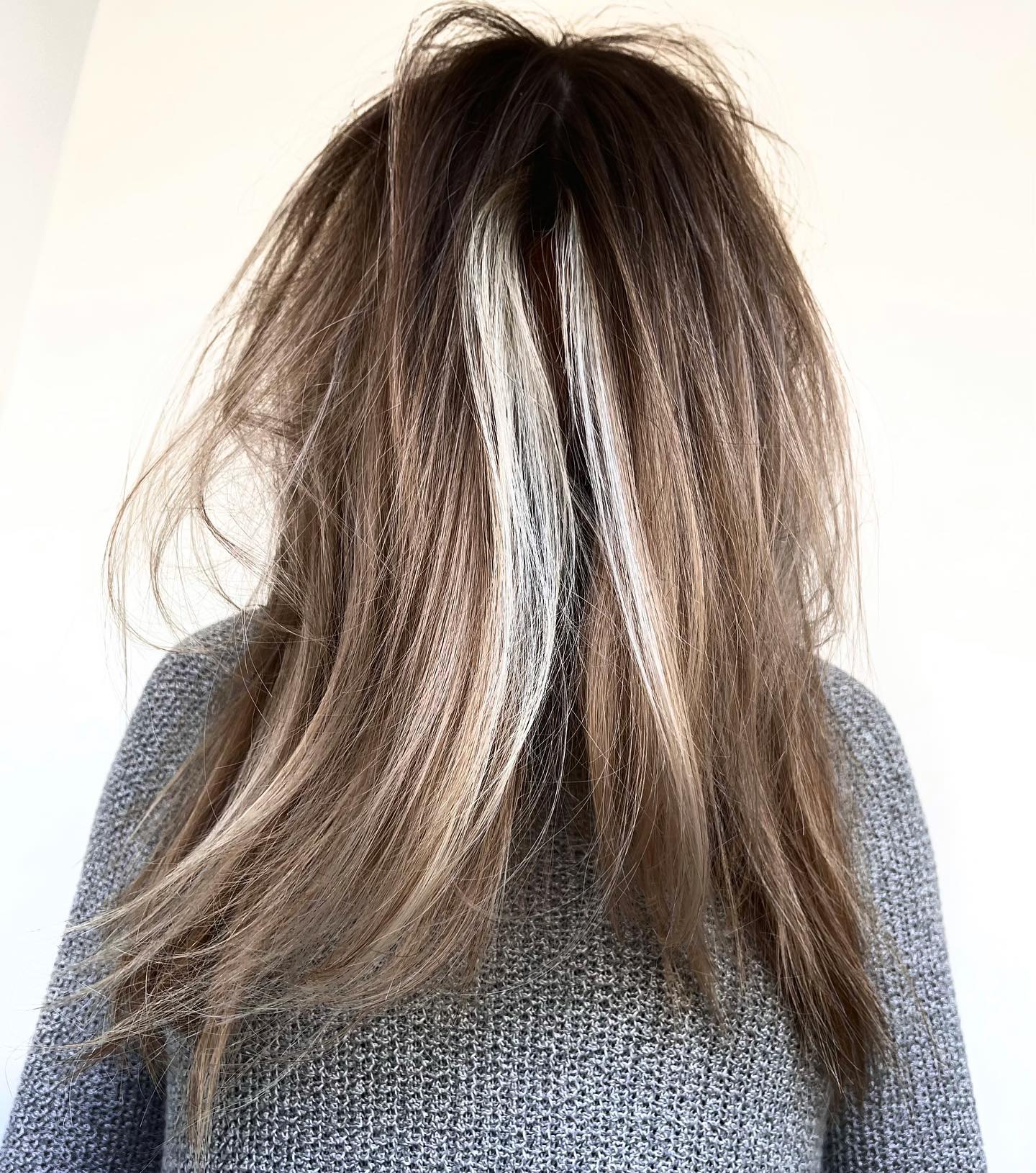 37. Strikingly Textured with Sun-kissed Highlights