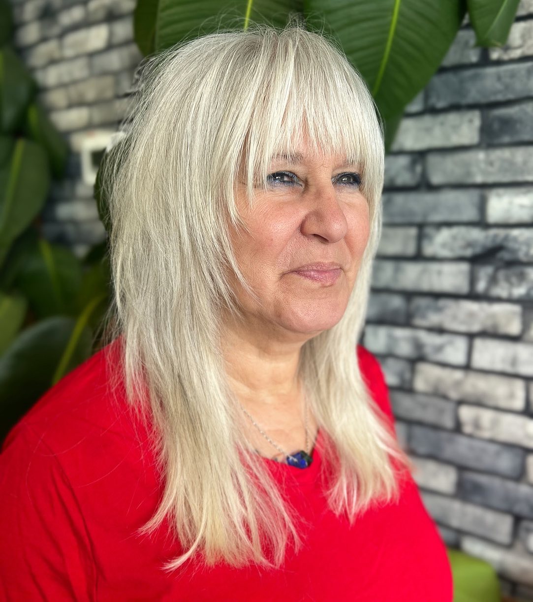 33. Silver Sage Shag: Embrace Your Inner Diva with a Modern Twist