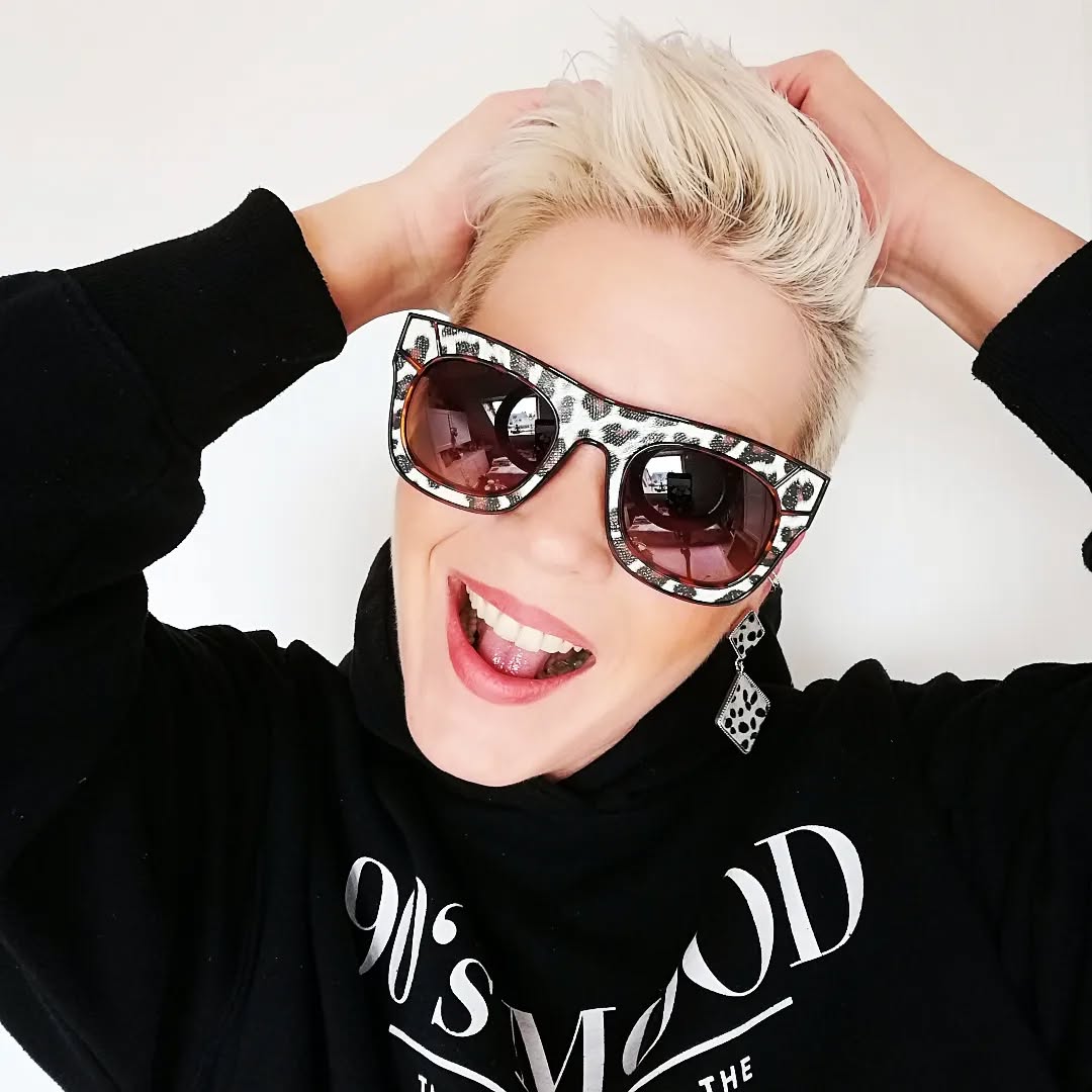 13. Effortless Edge: the Chic Pixie Revolution