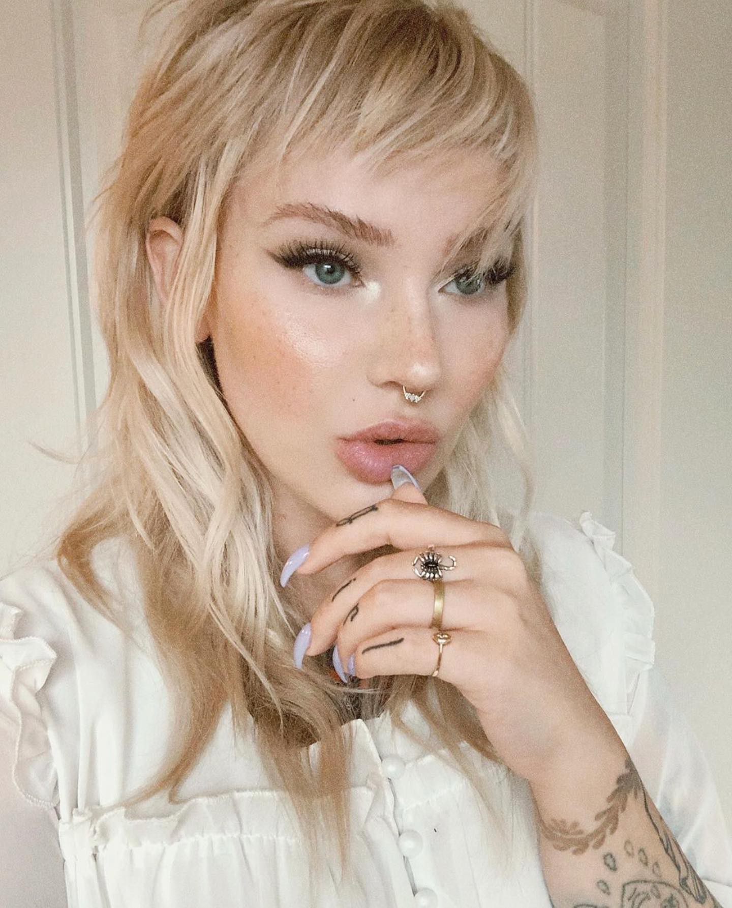 40. Fringe and Flow: the Modern Shag with a Soft Edge