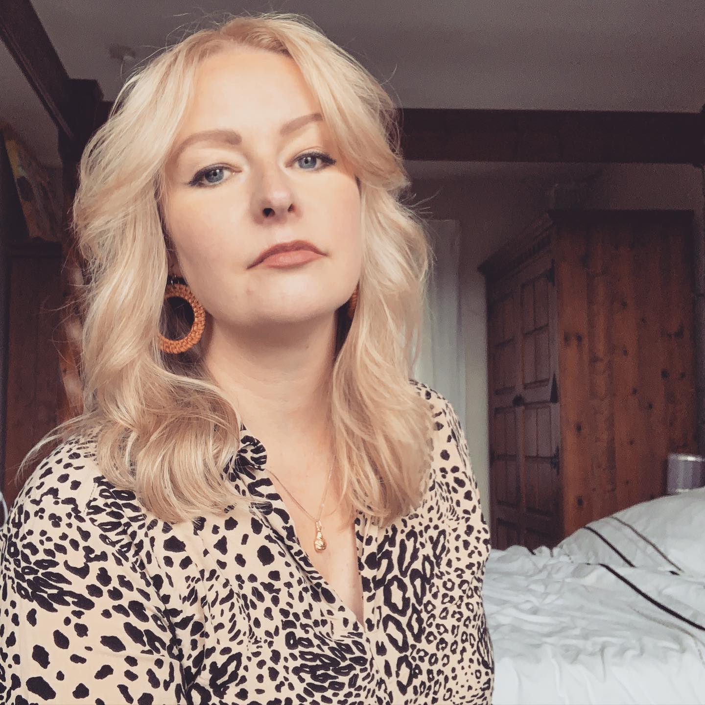 18. Wildly Elegant: Embracing Effortless Chic with Textured Waves