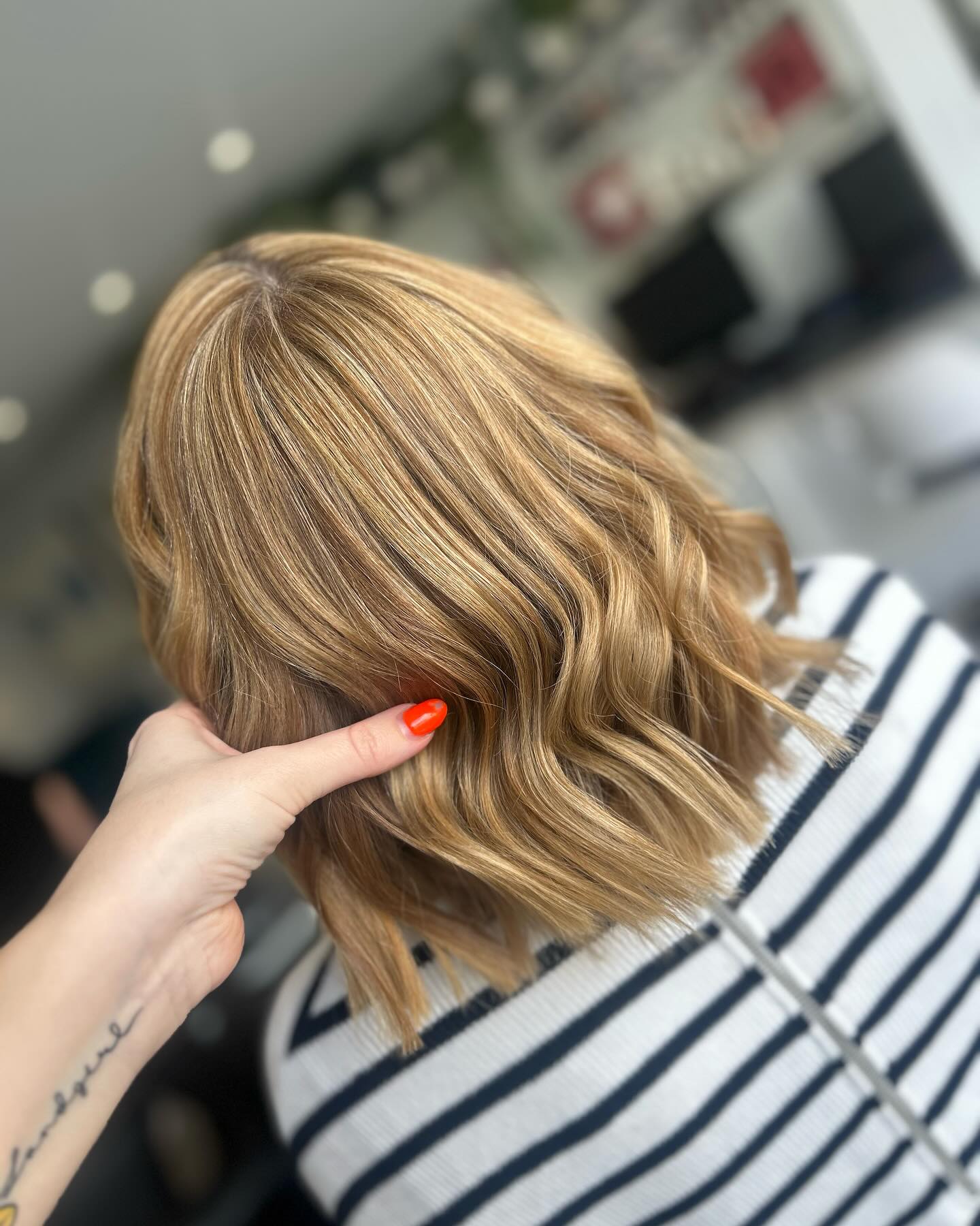 20. Golden Waves with a Carefree Twist