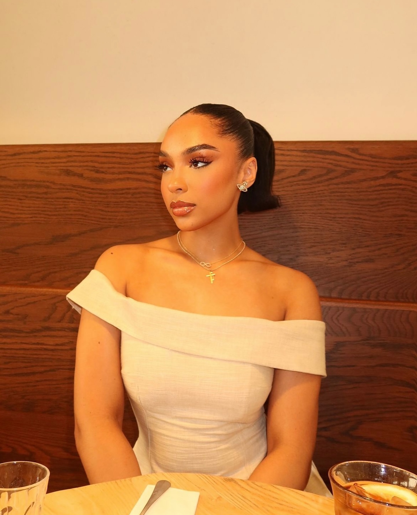 18. the Modern Prom Ponytail with a Twist