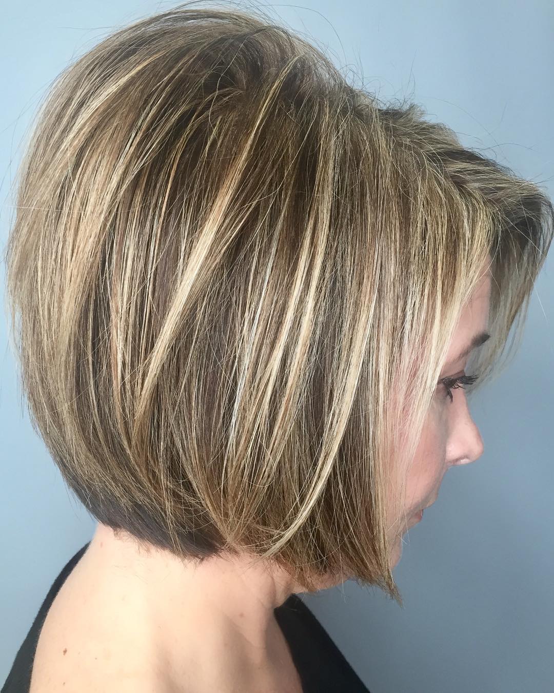 30. Elegance with an Edge: the Sun-kissed Textured Bob