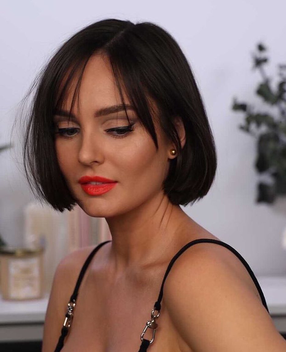 2. the Modern Bob with Soft Face-framing Layers