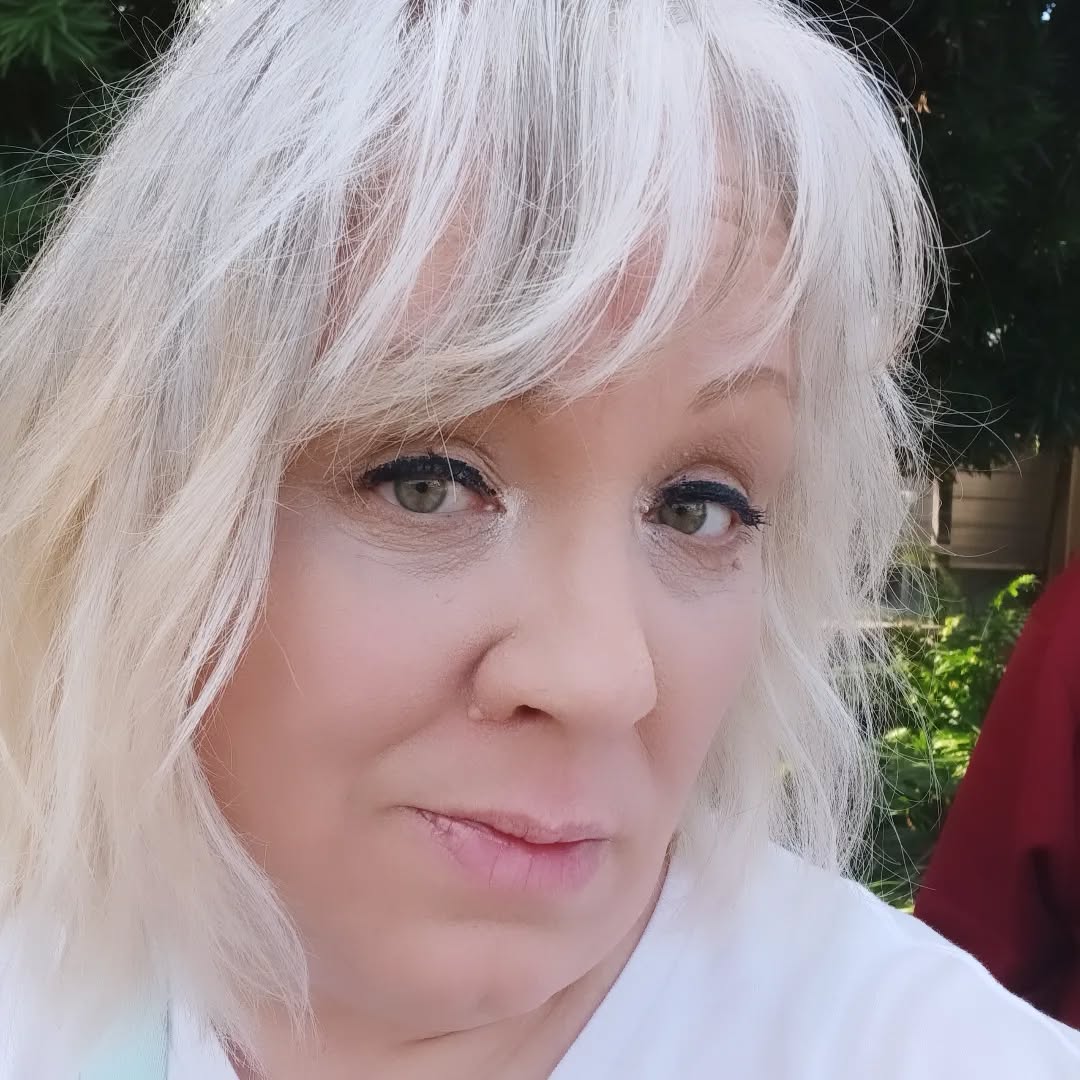 24. Whimsical Waves and Silver Shimmer: a Modern Take on Timeless Elegance