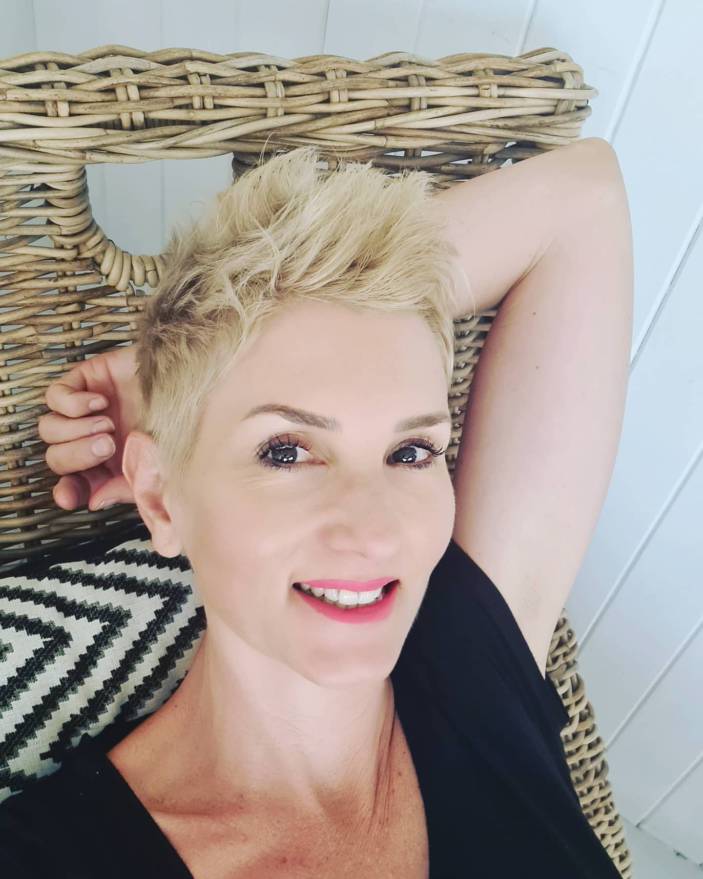 6. the Textured Pixie with a Playful Twist