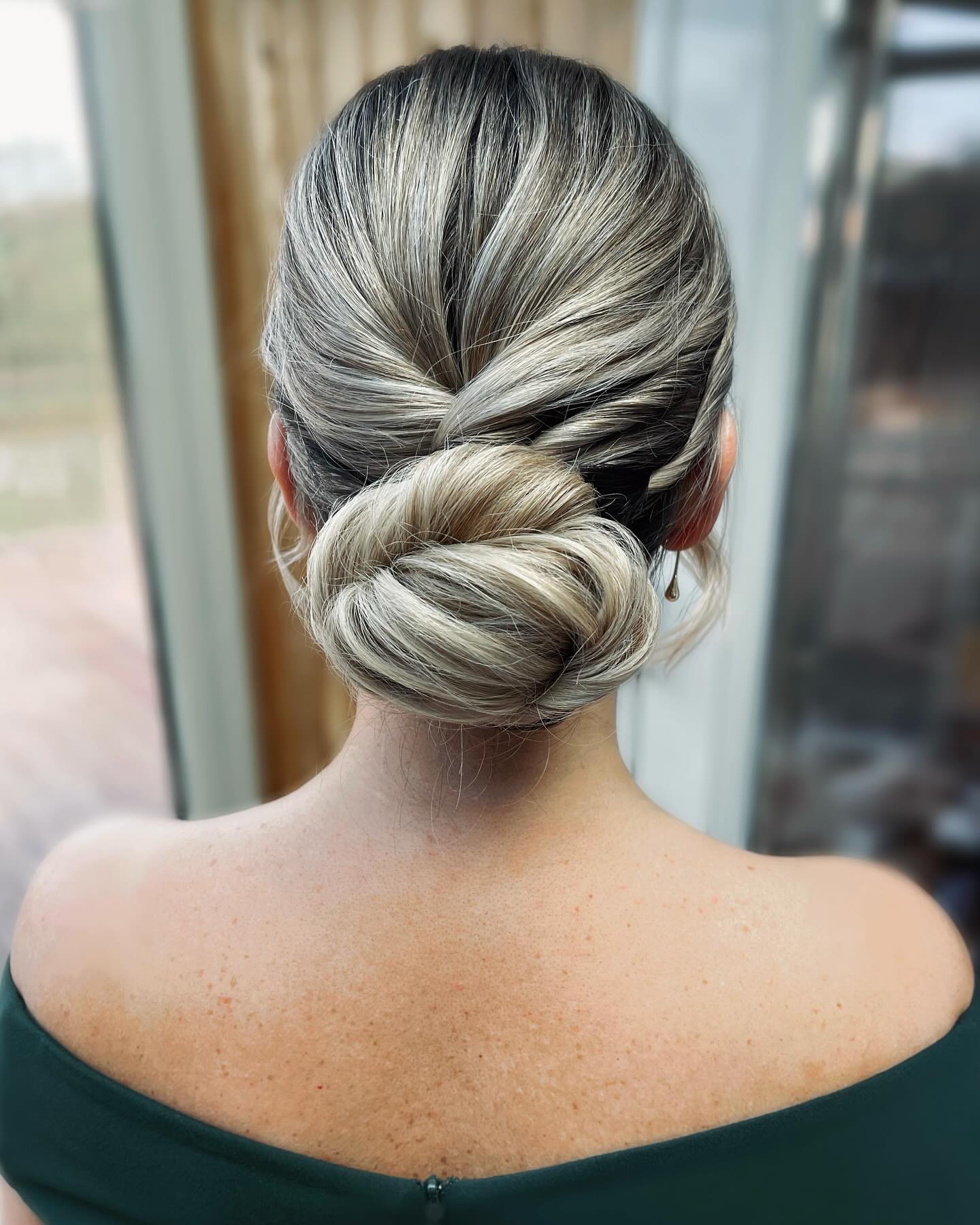 32. Elegant Swirl: the Modern Twist on the Classic Chignon