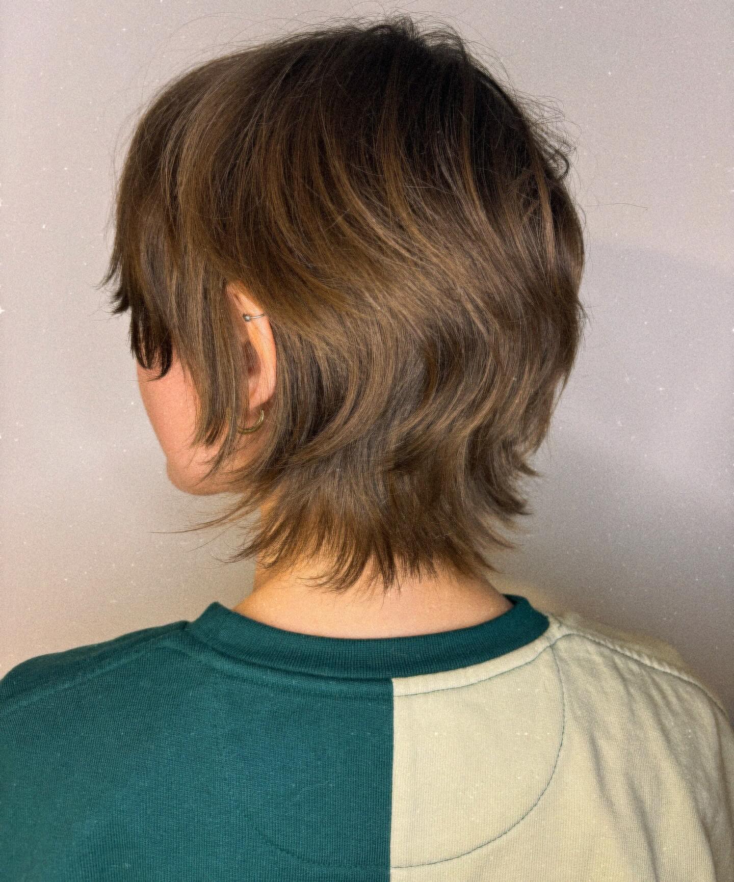 2. Choppy Layers with a Playful Flick