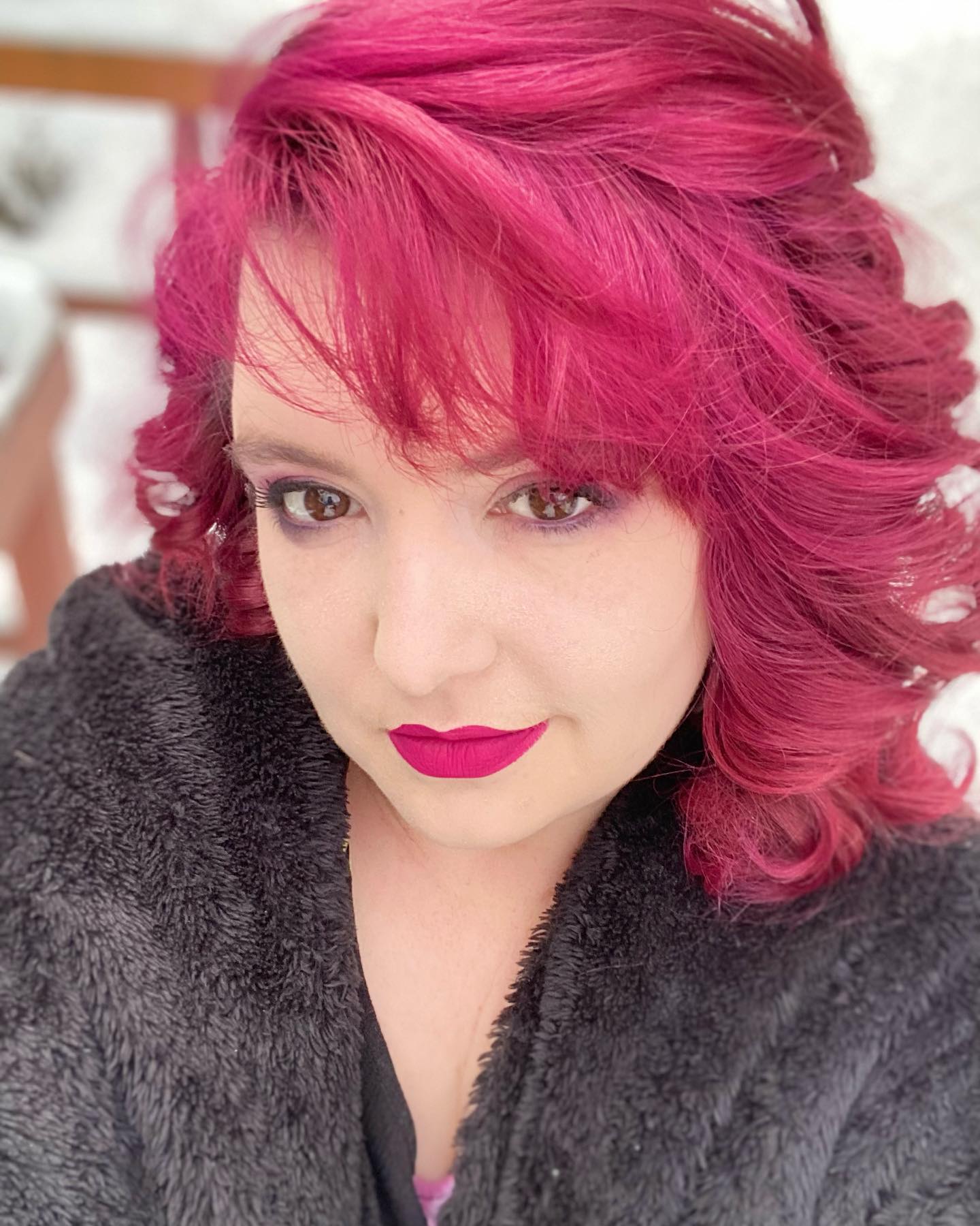 29. Side-Swept Bob: Elegant and Bold