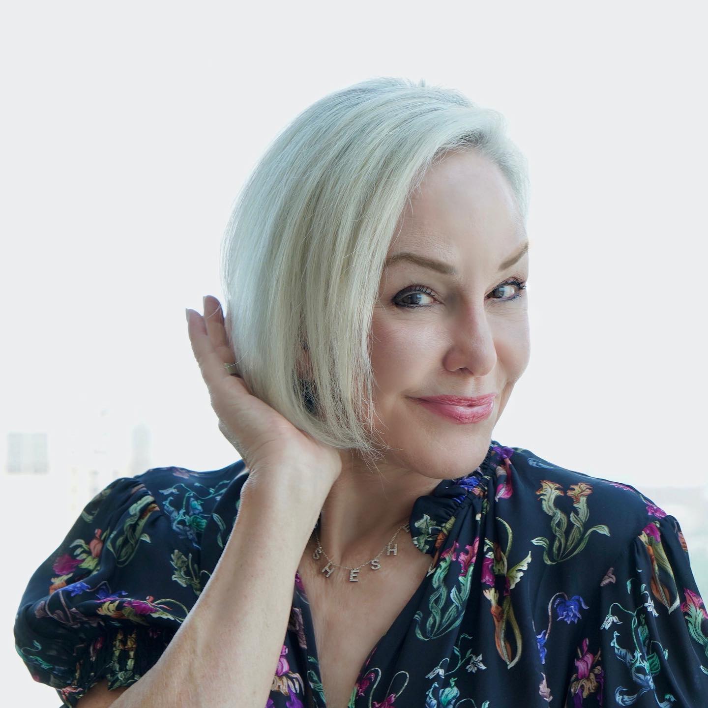 5. Luminous Elegance: the Chic French Bob Reinvented