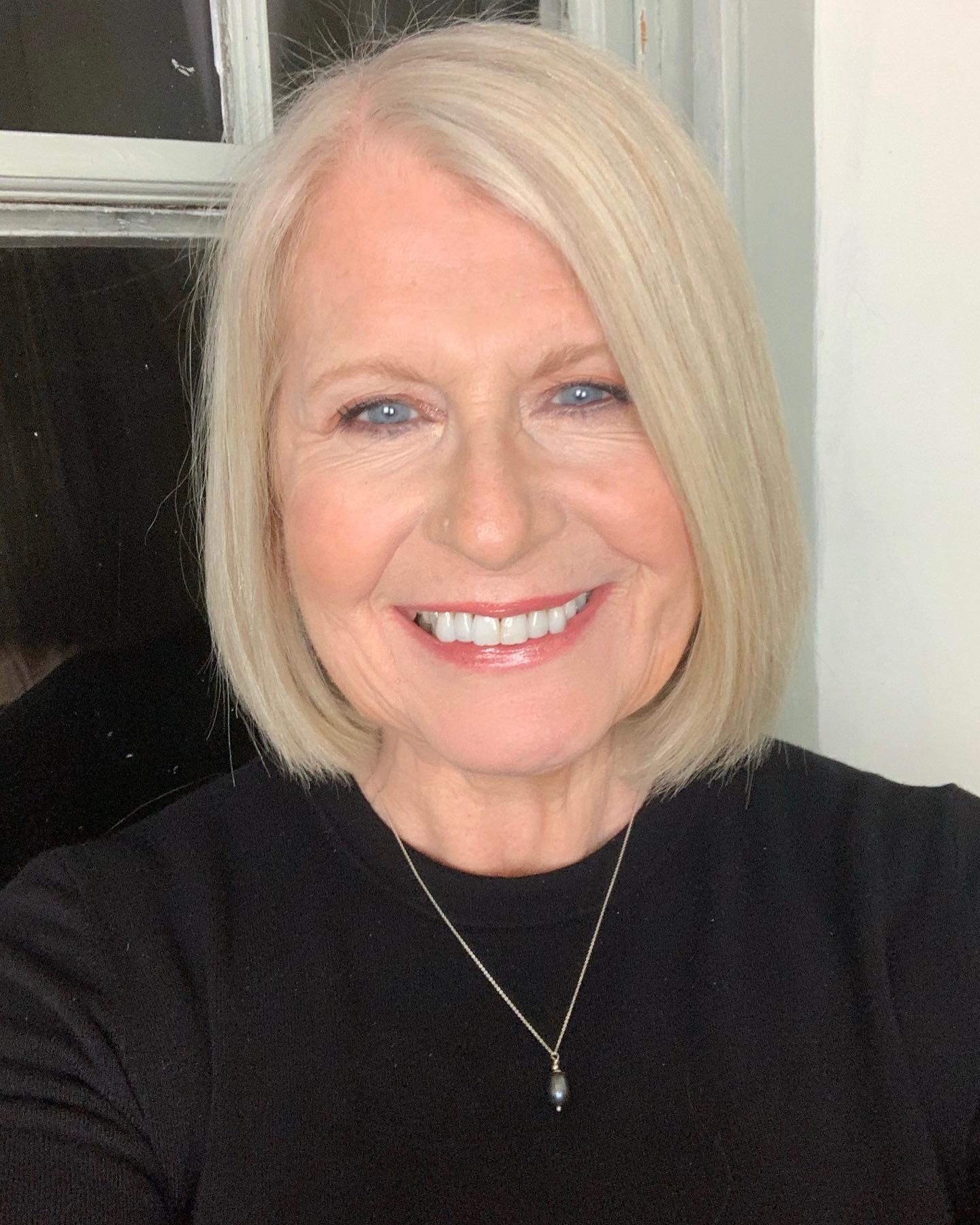 26. Elevated Elegance: the Chic Lob with Soft Textures
