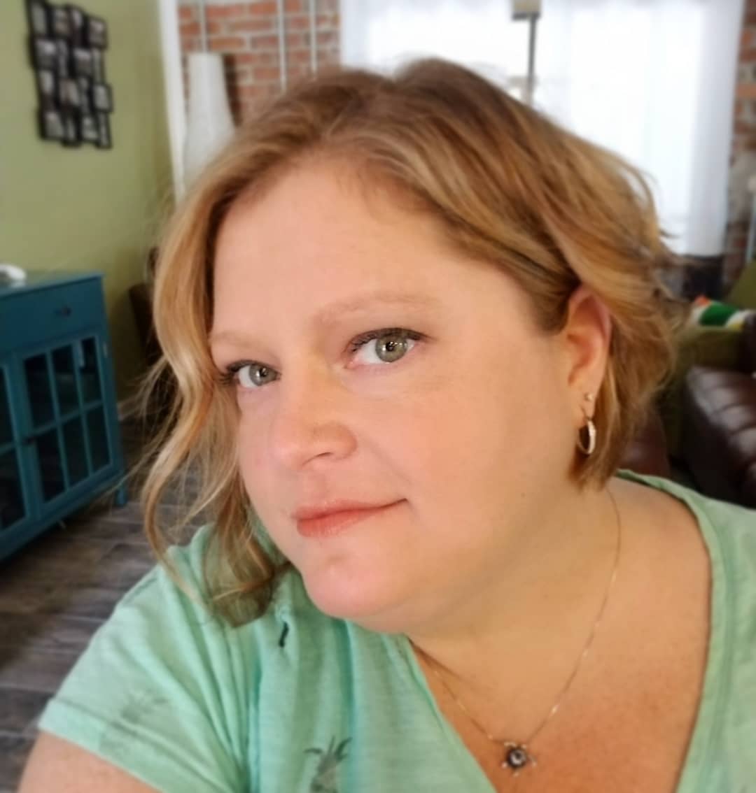 13. Wavy Pixie: Soft and Playful