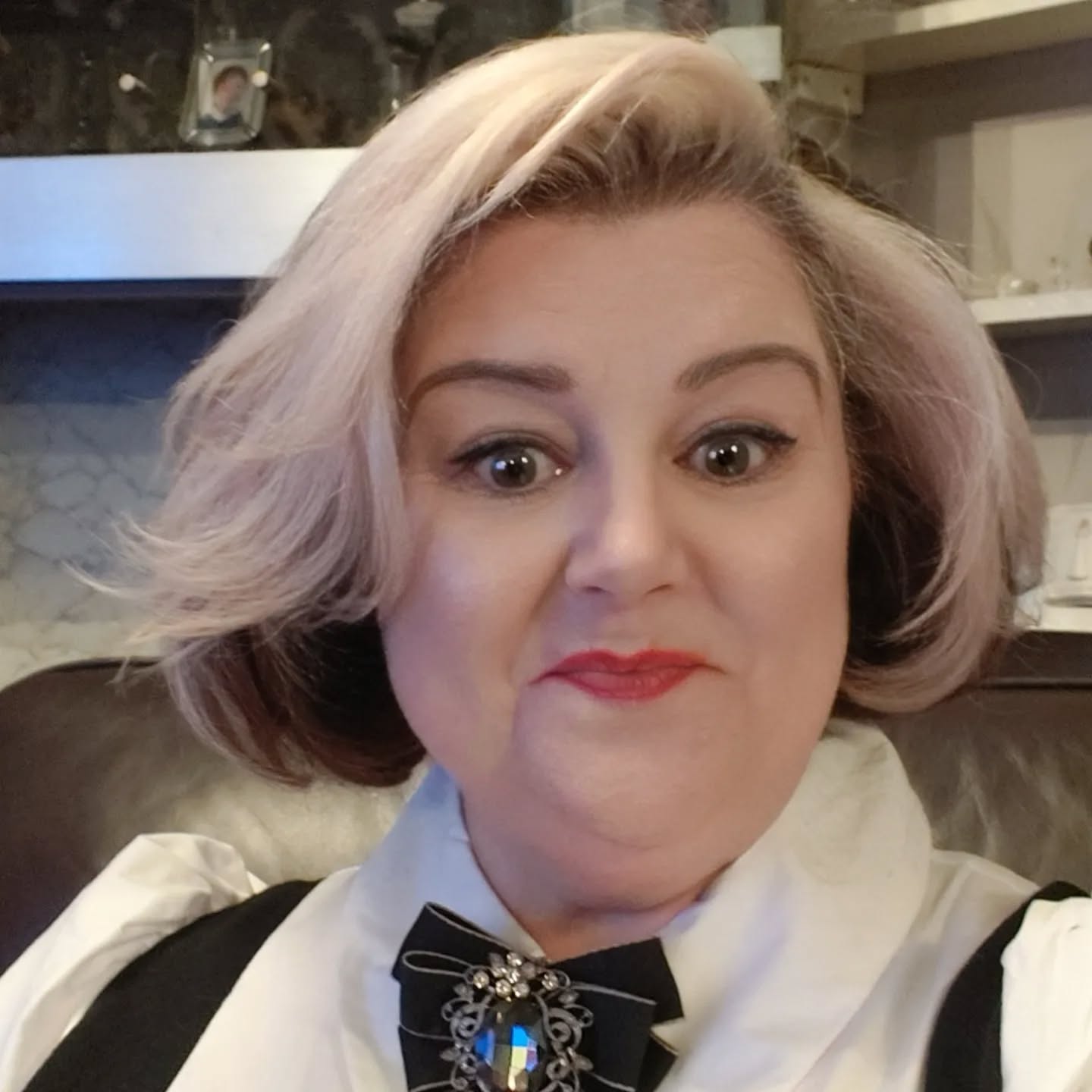 1. Radiant Pixie: The Bold Textured Crop