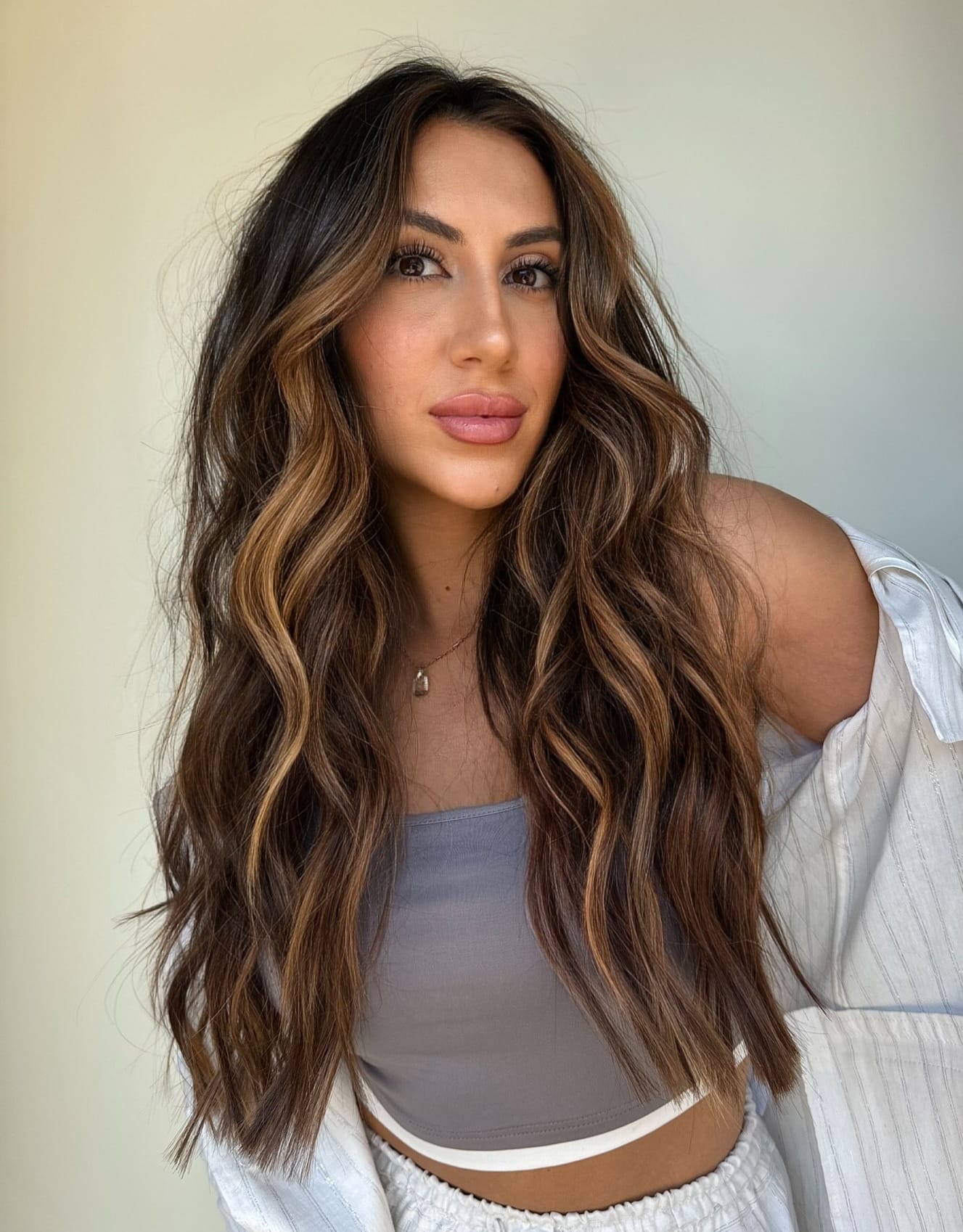 8. Textured Waves with Caramel Highlights