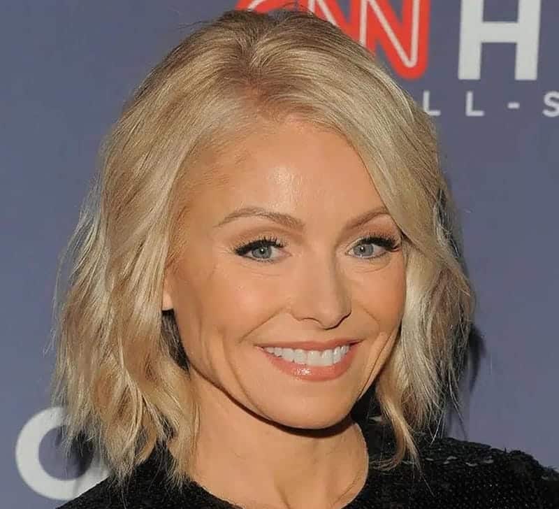 41. Textured Bob with Subtle Waves