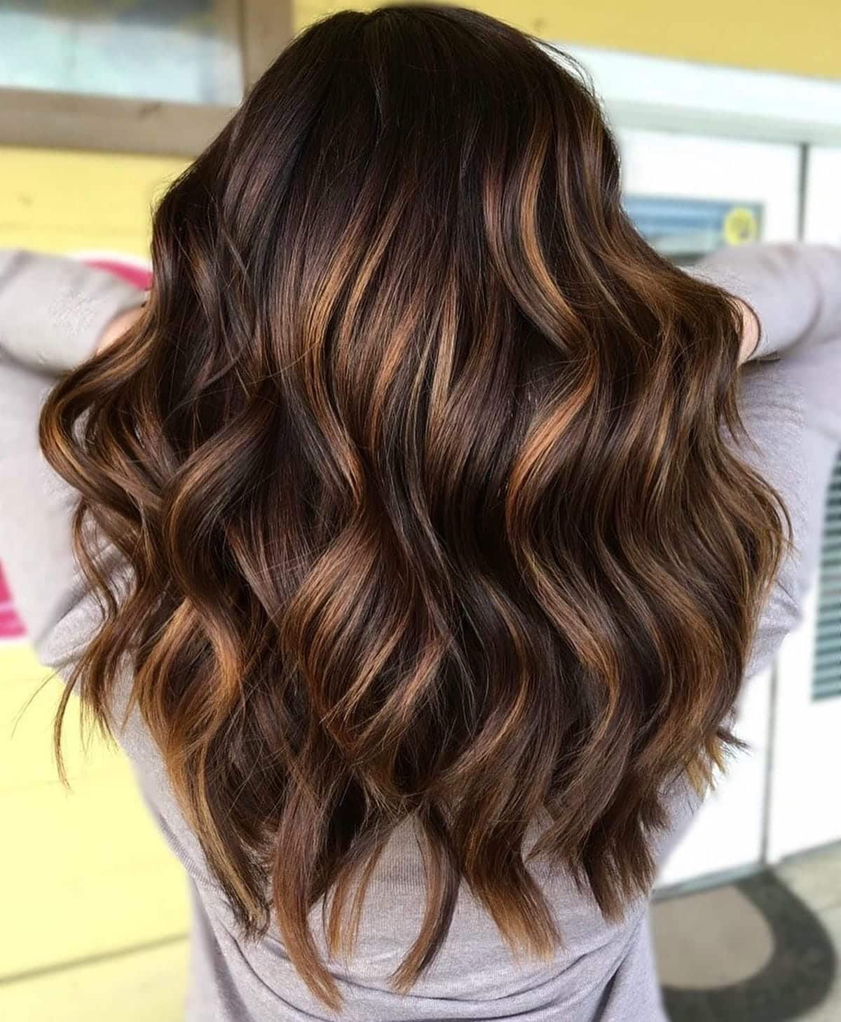 4. Glossy Chocolate Waves with Caramel Highlights