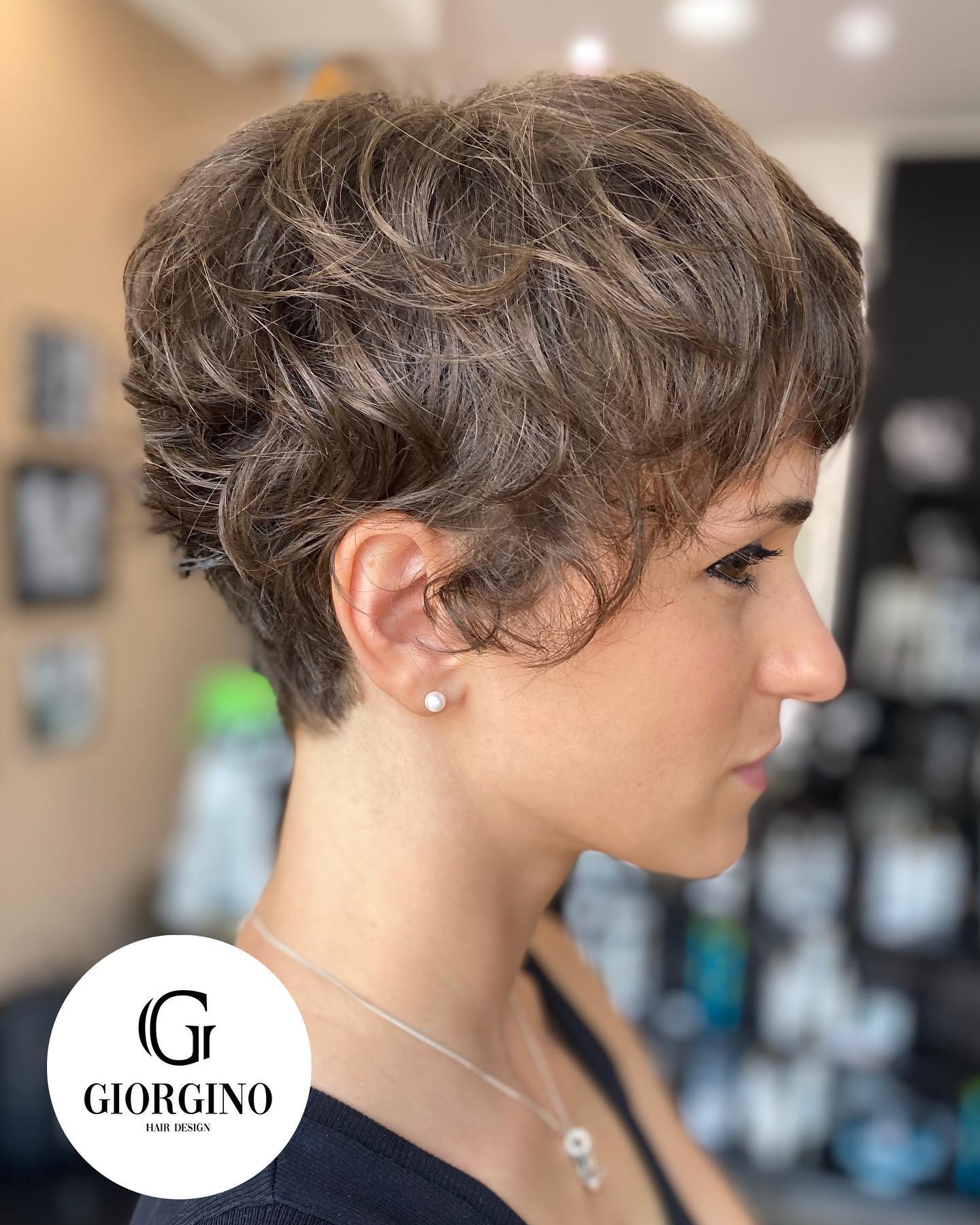 38. Playful Short Waves with Textured Layers