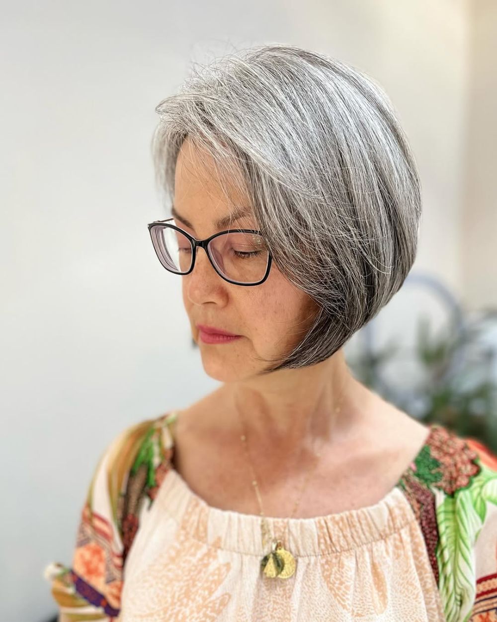 58. Soft, Graduated Silver Bob