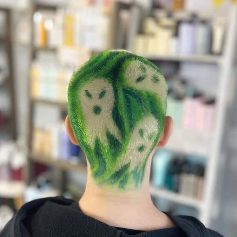 16. Ghostly Short Hair Design