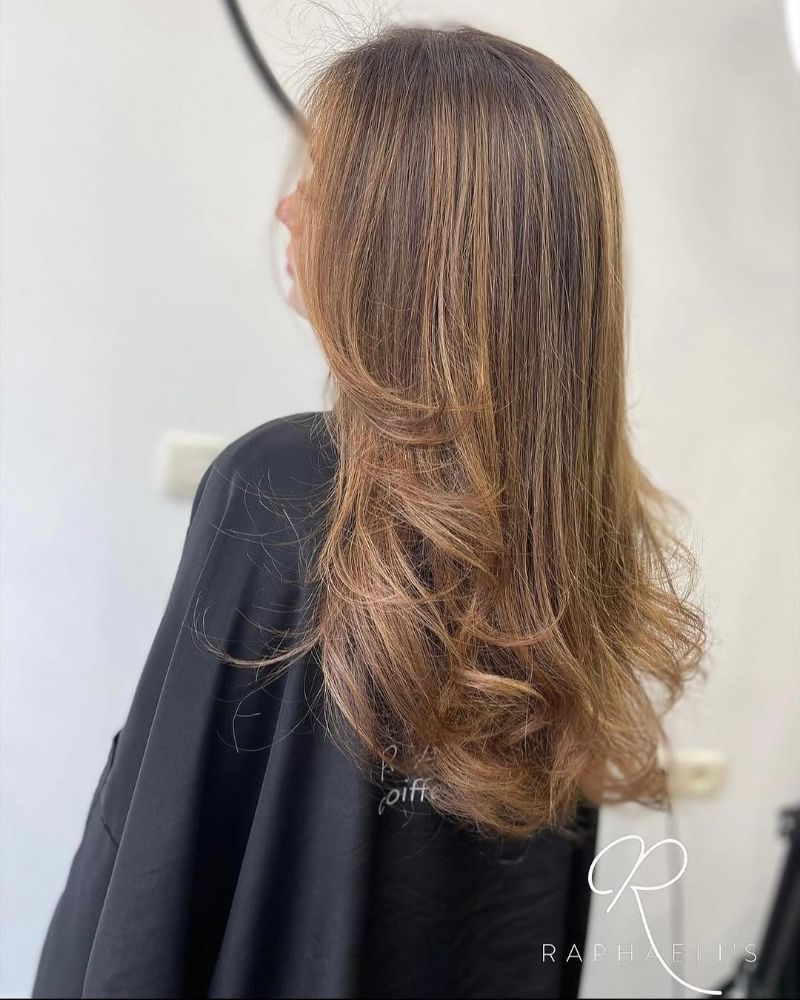 8. Sun-Kissed Ombre with Soft Waves