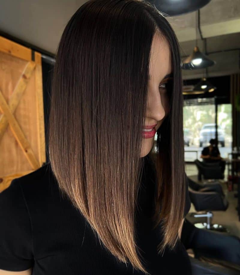 10. Angled Espresso Lob with Honey Ombre
