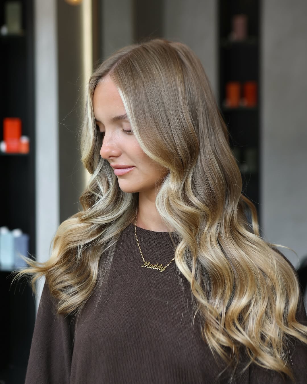20. Ash Blonde Money Piece Waves