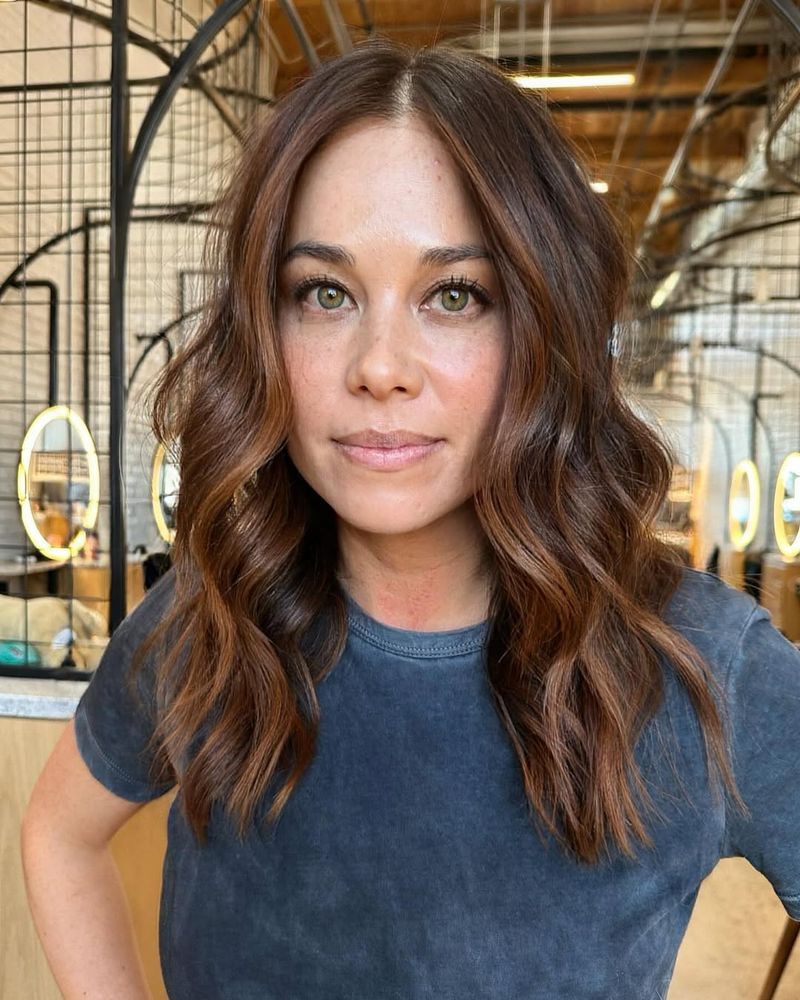 15. Auburn-Kissed Chestnut Waves