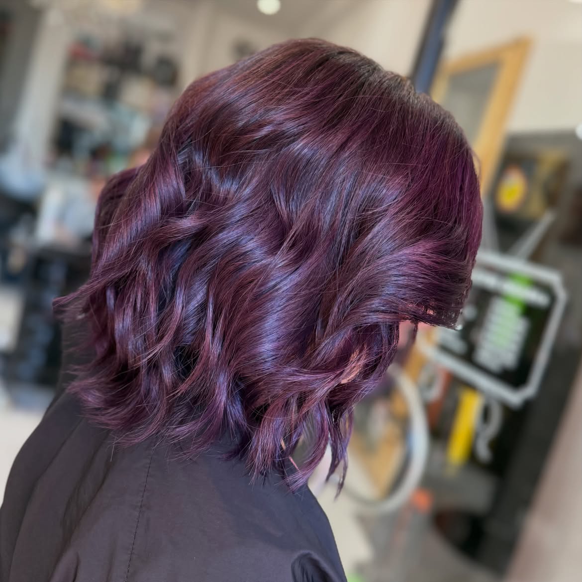 13. Bold Wavy Violets