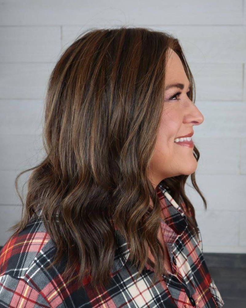 30. Caramel Highlighted Waves