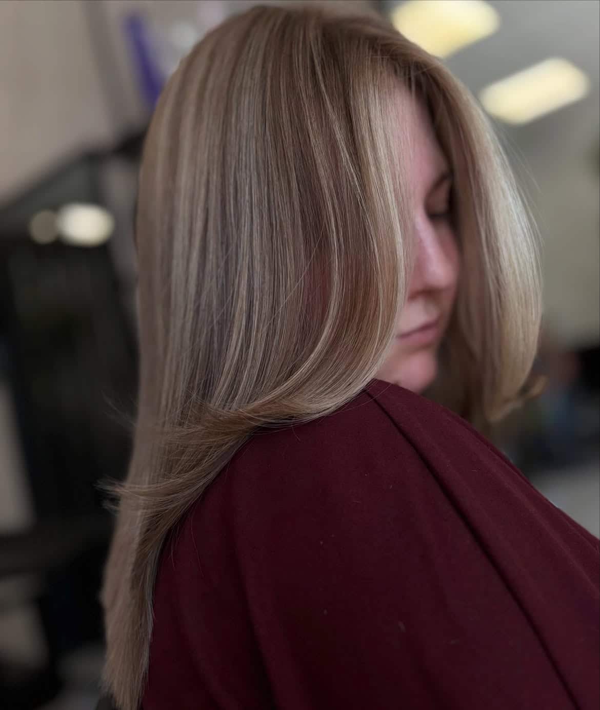 42. Creamy Highlighted Long Layers