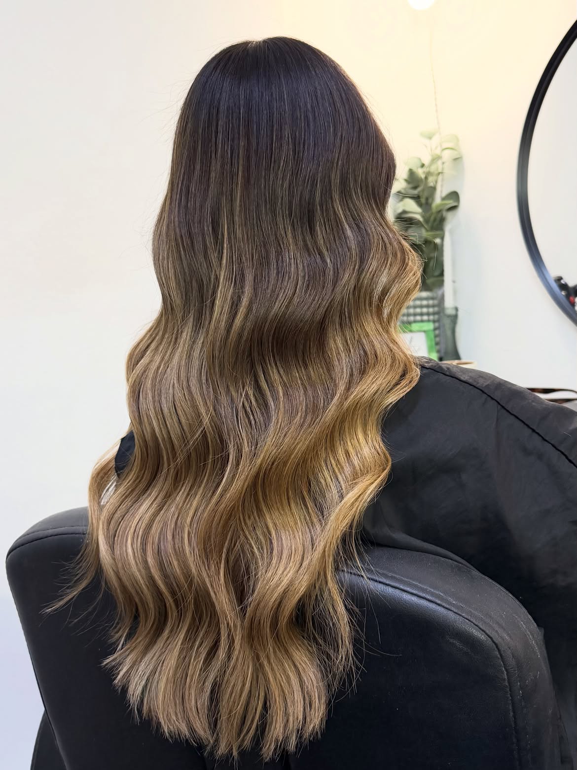 17. Dark-to-Honey Root Melt Waves