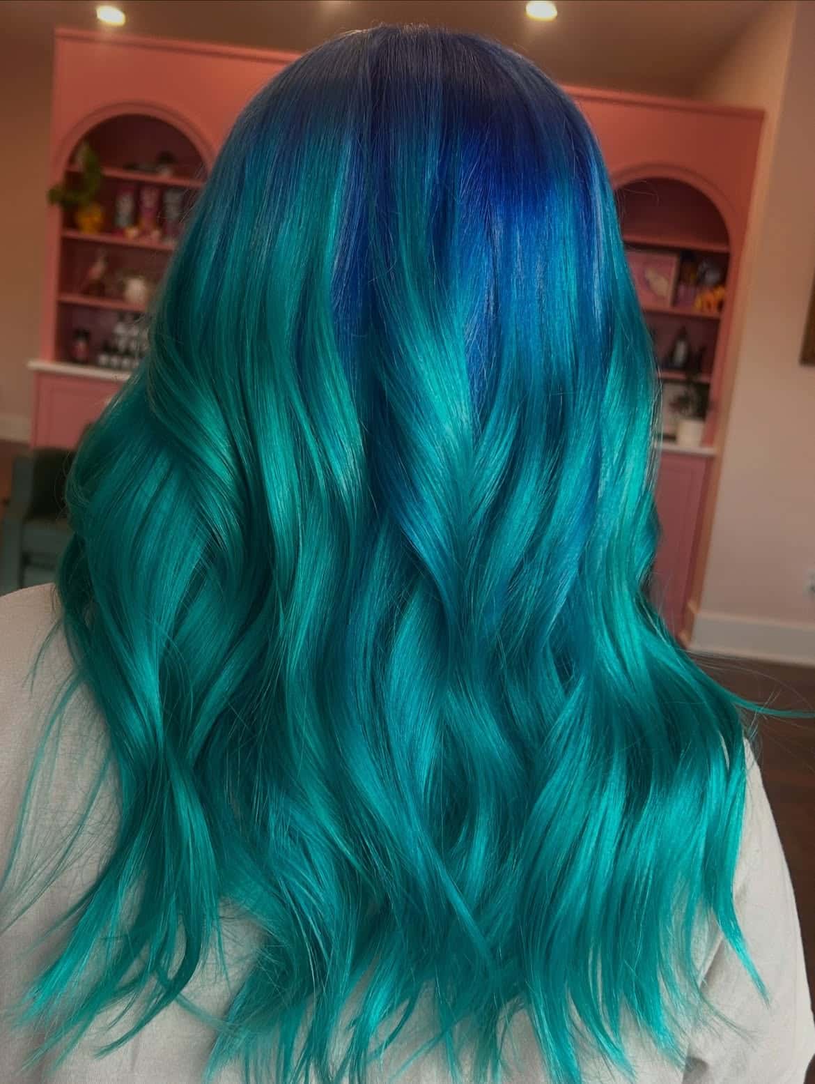 5. Deep Blue to Seafoam Gradient