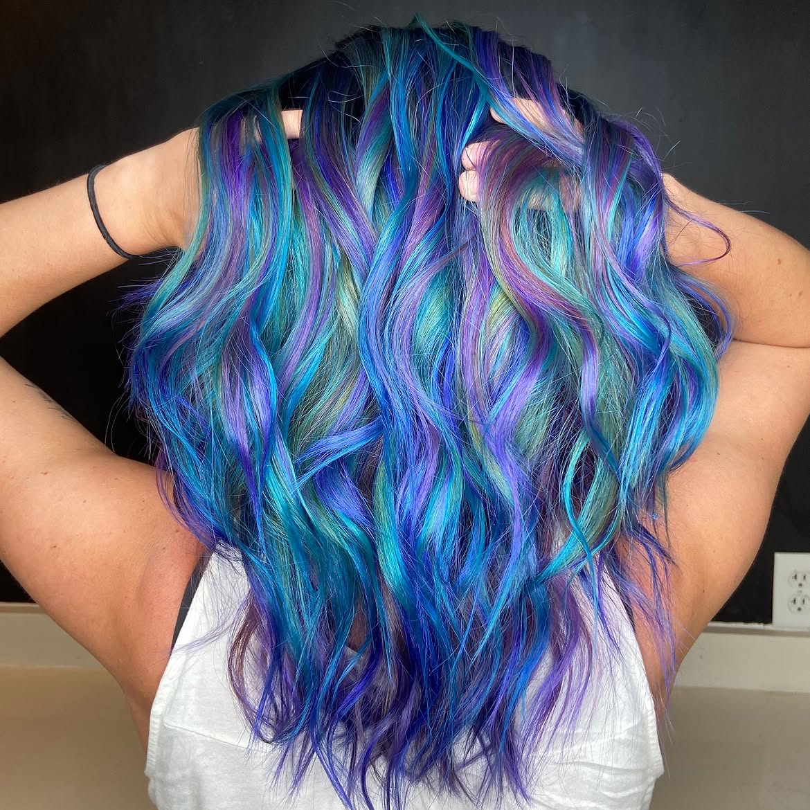 24. Deep Sea Blue and Violet Waves
