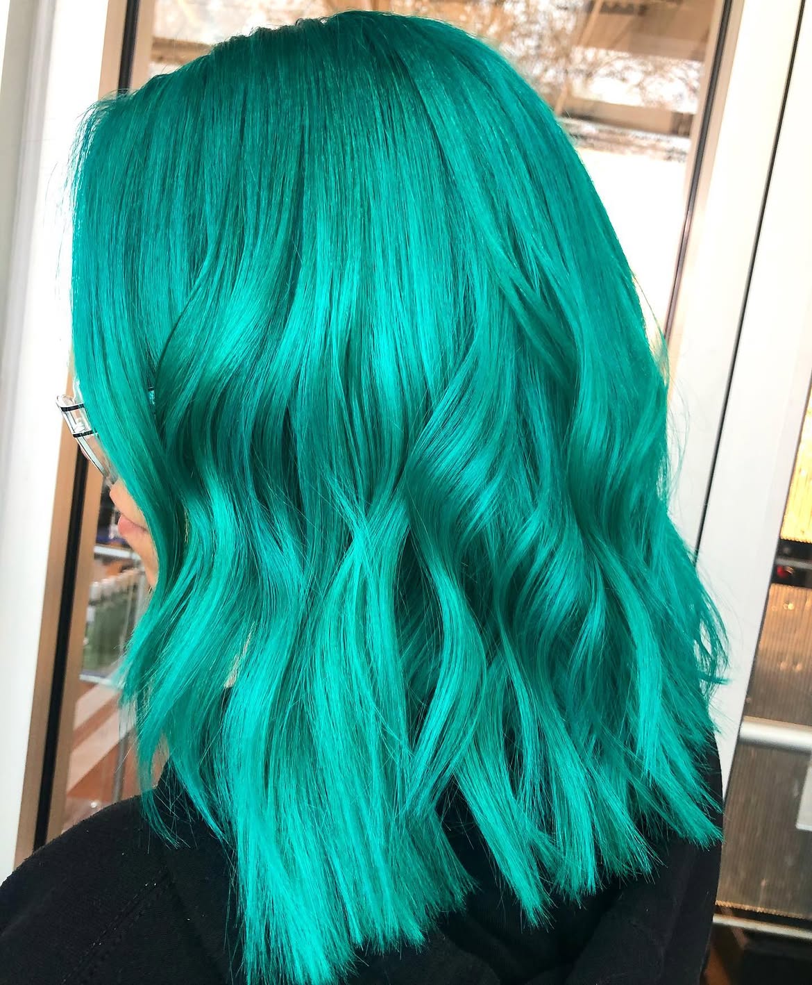 21. Electric Aqua Waves