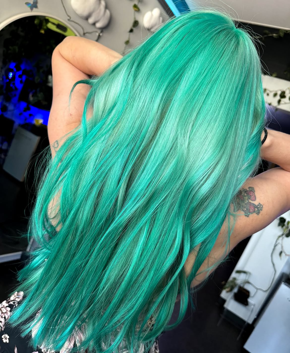 37. Electric Mint Long Layers
