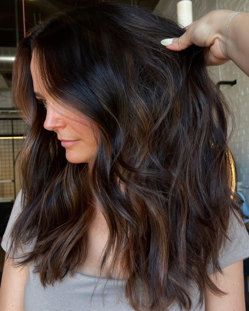 10. Espresso Waves with Caramel Ribbon Highlights