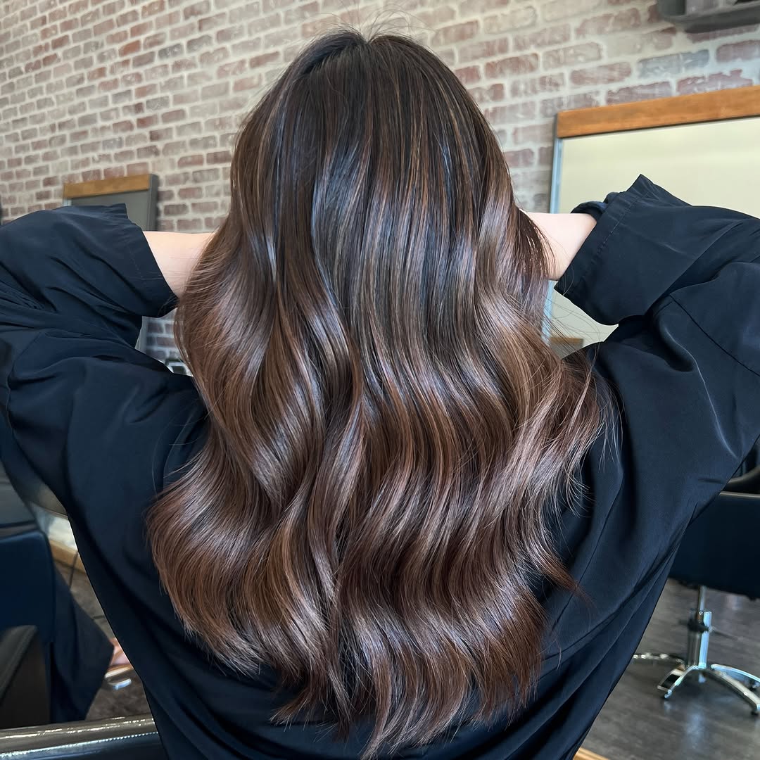19. Espresso Waves with Soft Caramel Highlights