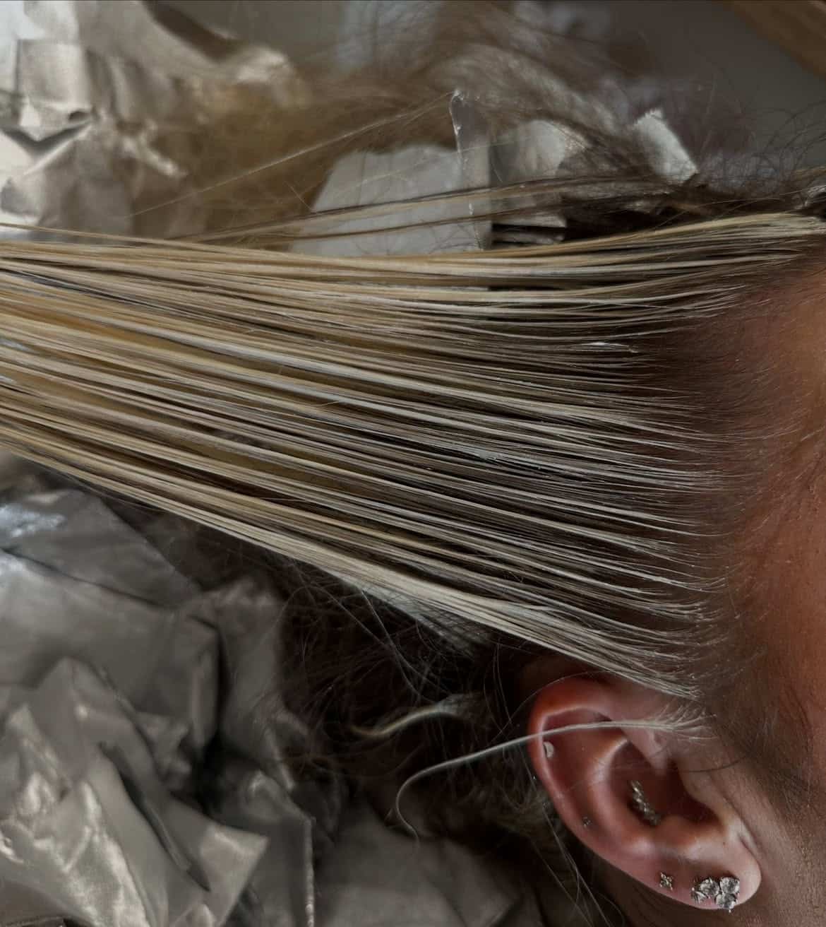 18. Foil-Wrapped Creamy Highlights
