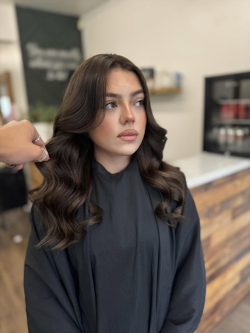 38. Glossy Espresso Waves
