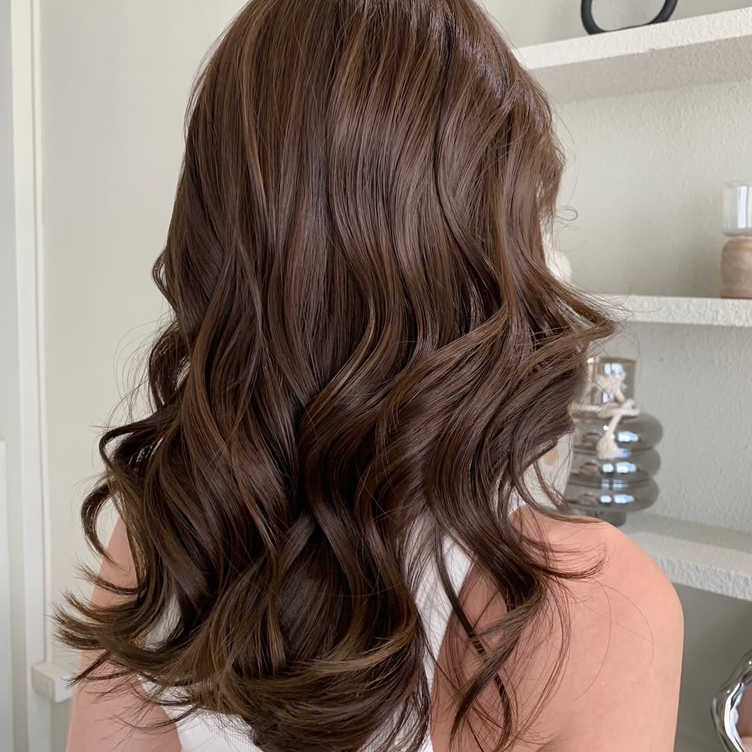 9. Glossy Espresso Waves