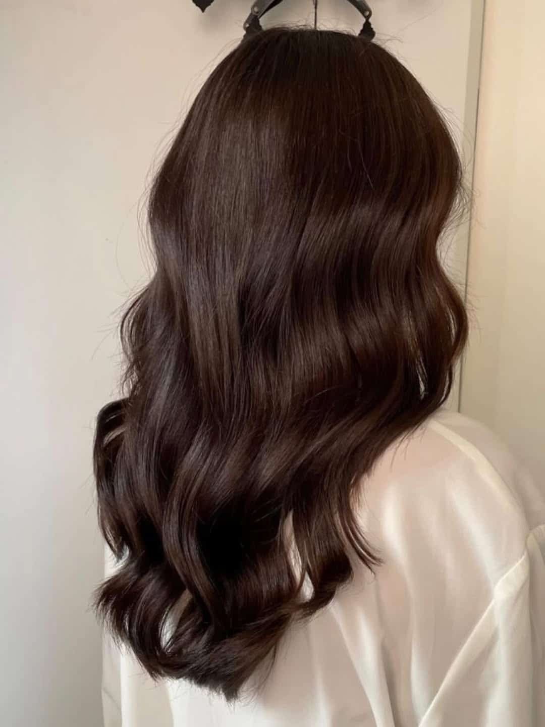 45. Glossy Soft Waves