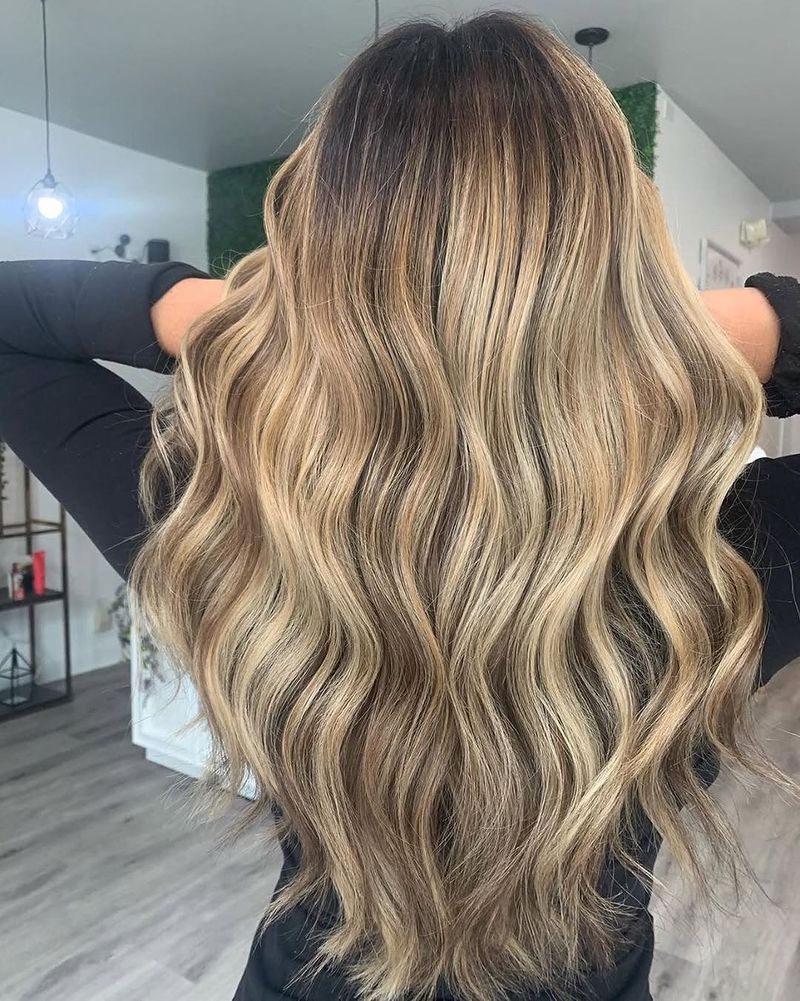 36. Golden Bronde Balayage
