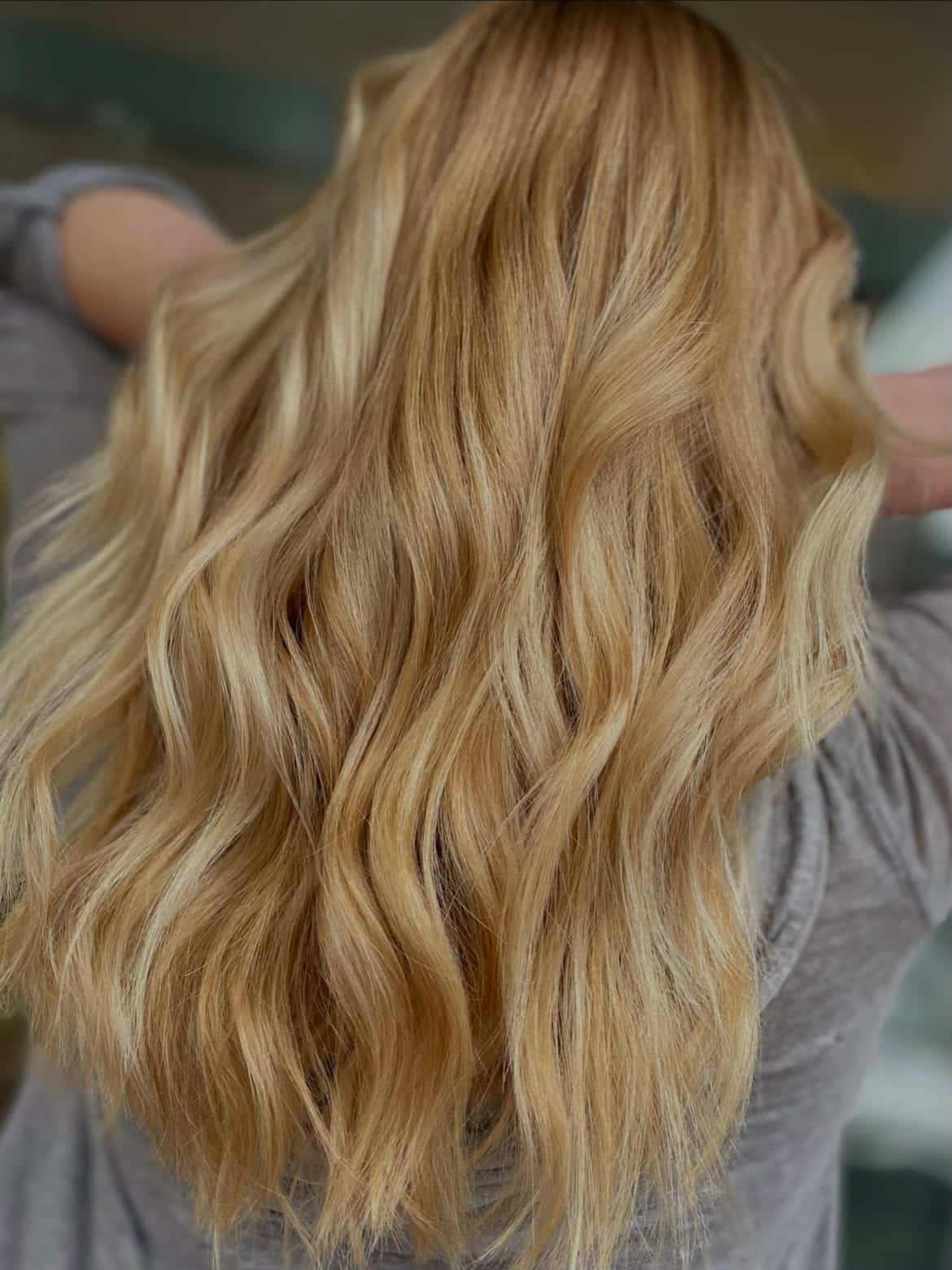 27. Honey and Cream Soft Waves