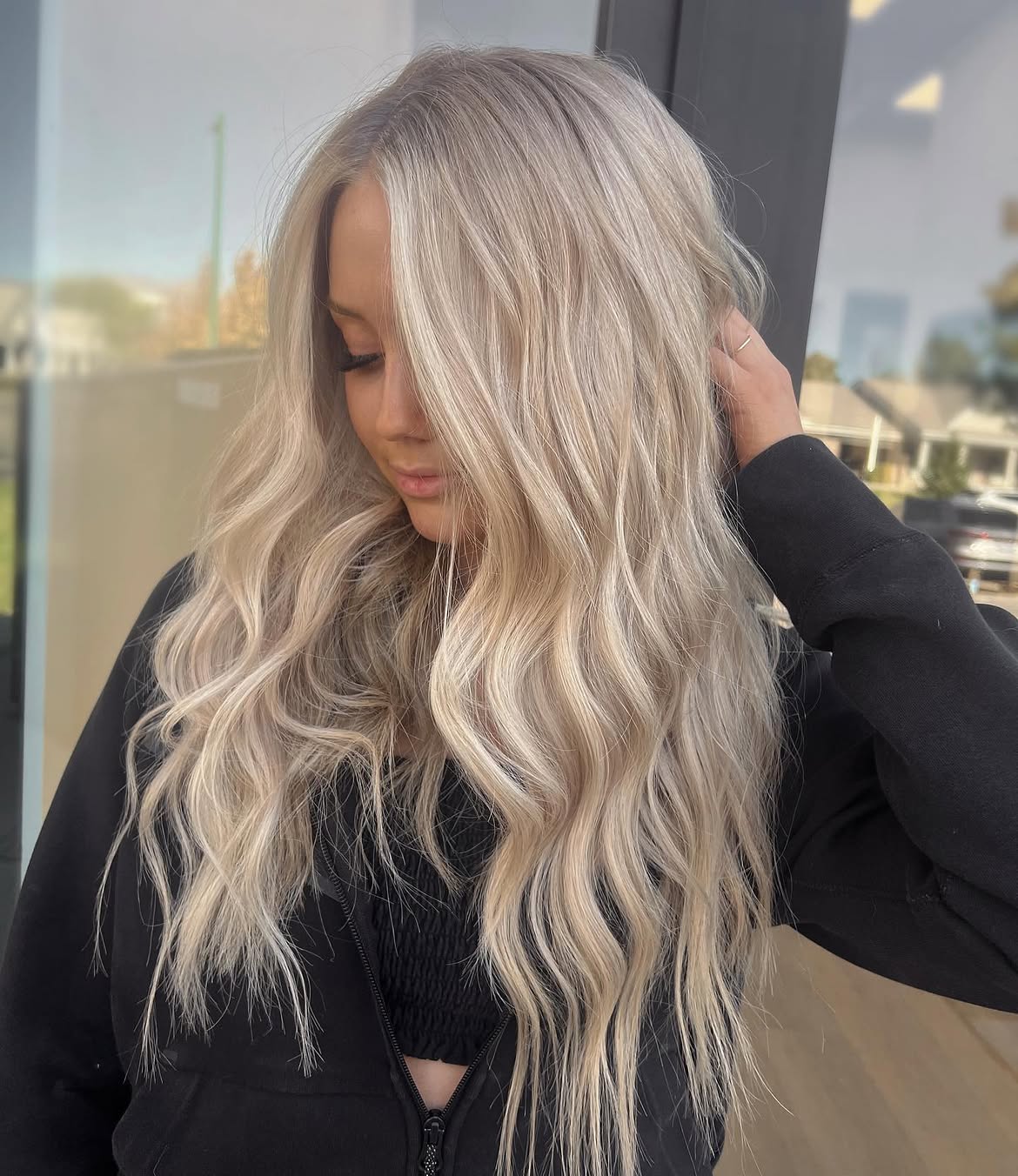 39. Icy Champagne Root Melt Waves