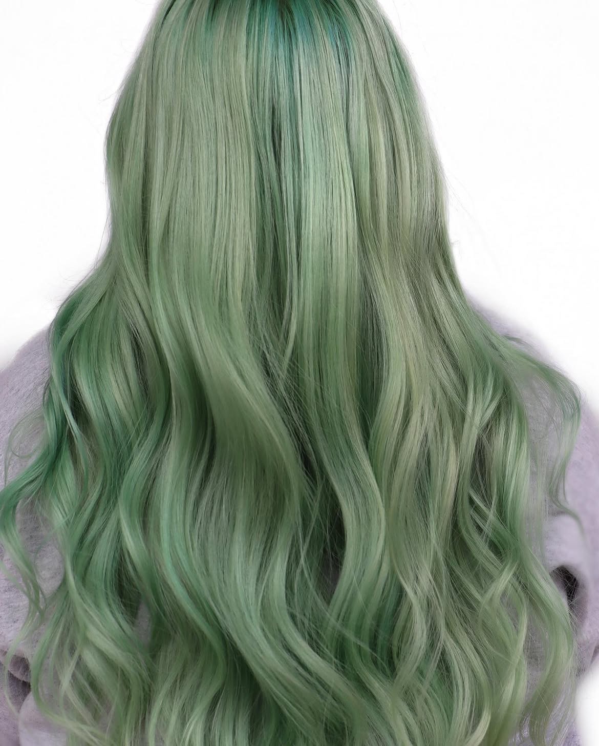 18. Long Sage Mint Waves with Soft Root Shadow