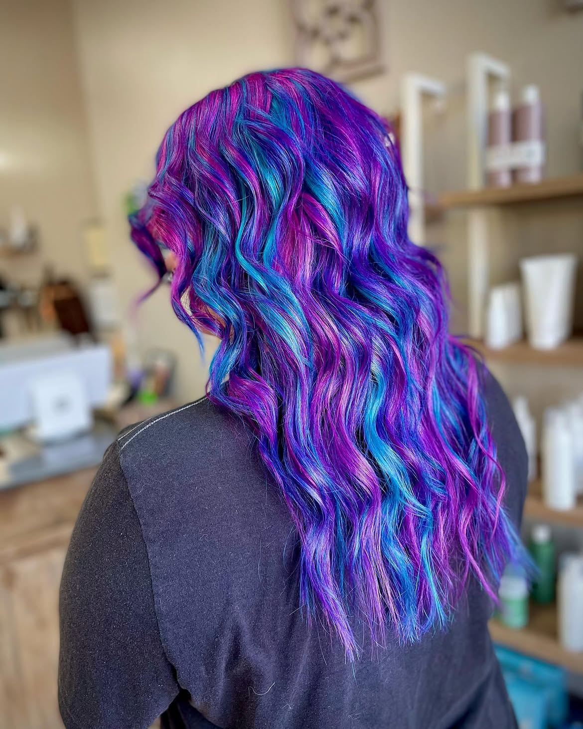 26. Magenta and Mermaid Blue Waves
