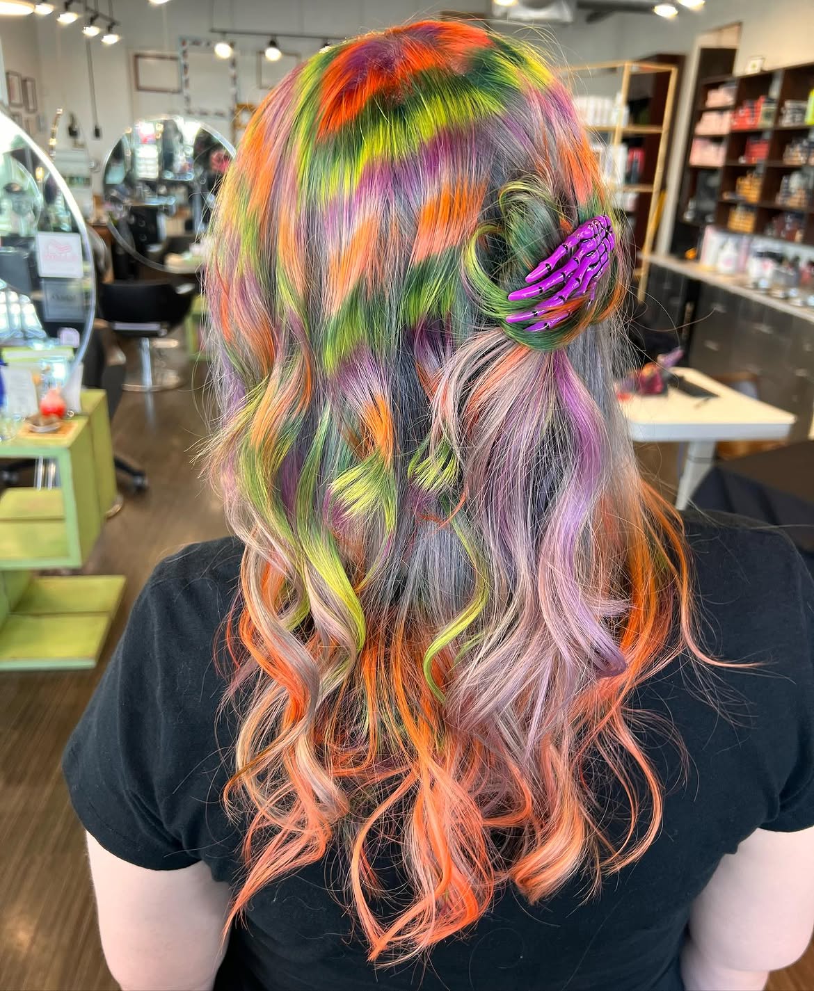 20. Neon Crystal Tie-Dye Waves
