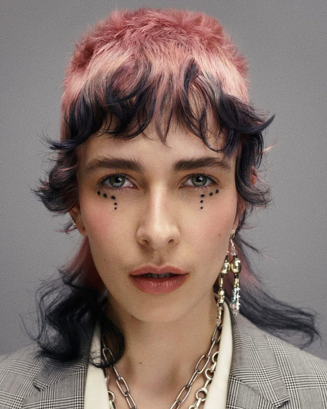 19. Pink-and-Black Razor Shag Mullet
